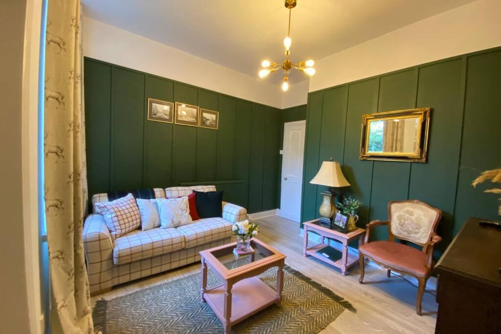 Old City Gem Flat แอเบอร์ดีน ภายนอก รูปภาพ
