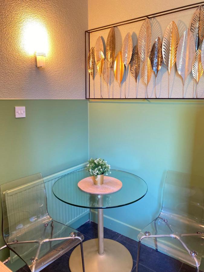 Old City Gem Flat แอเบอร์ดีน ภายนอก รูปภาพ